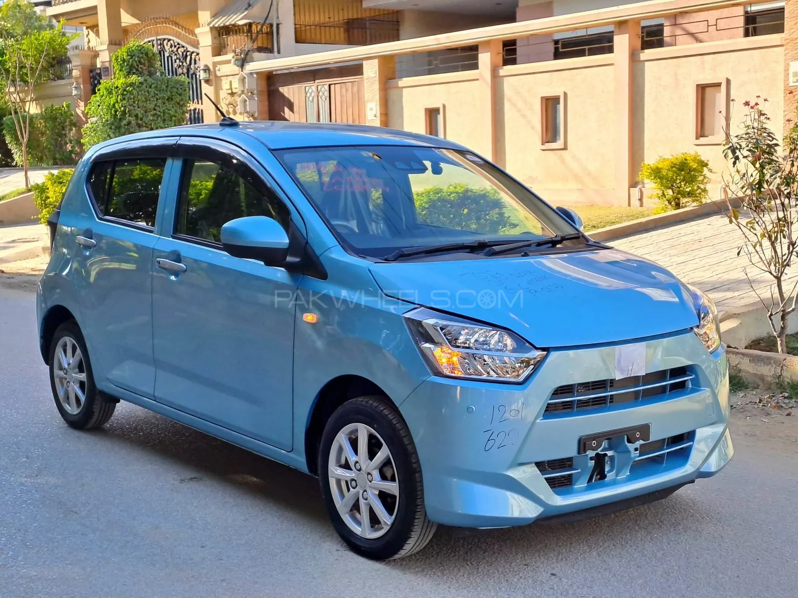 Daihatsu Mira