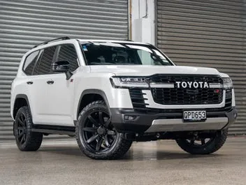 Toyota Land Cruiser 2024 photo 2