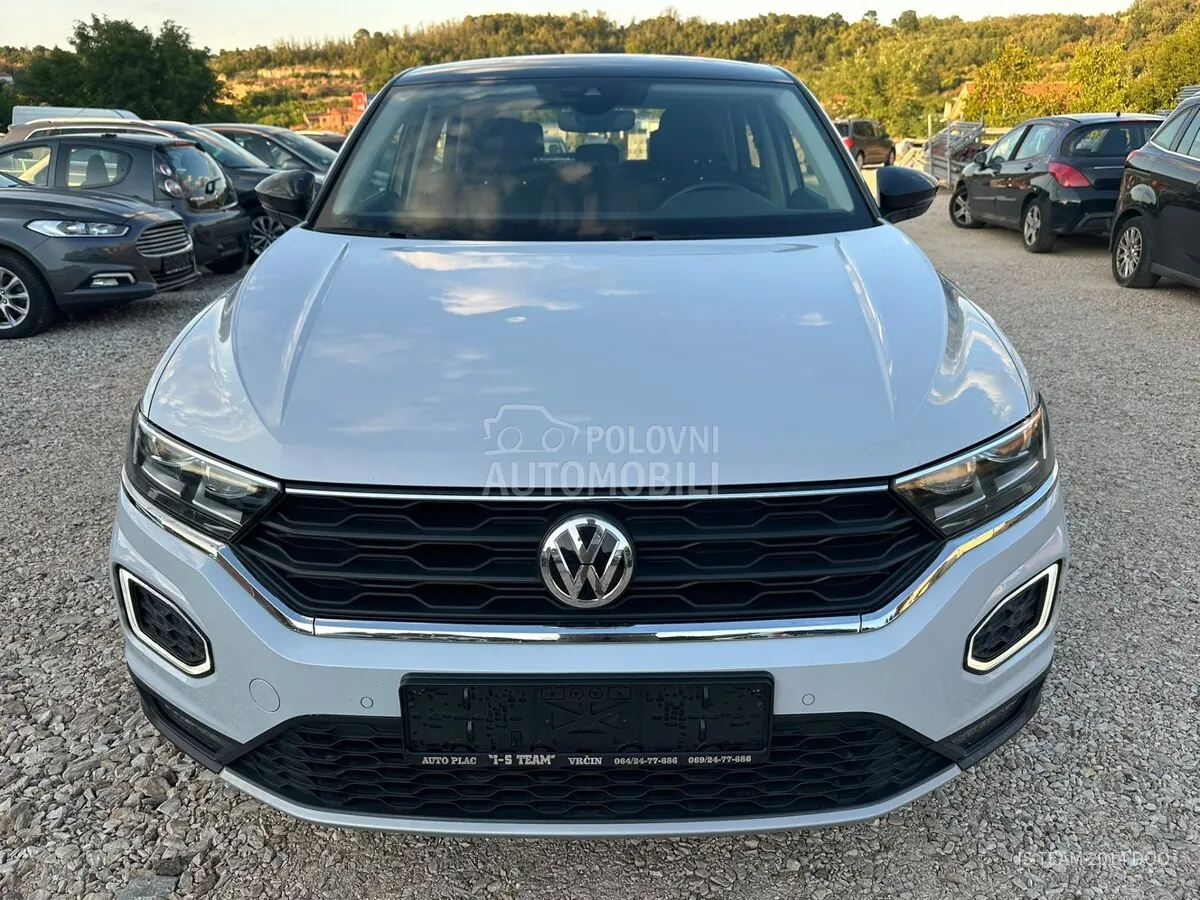 Volkswagen T-Roc 2018 photo 2