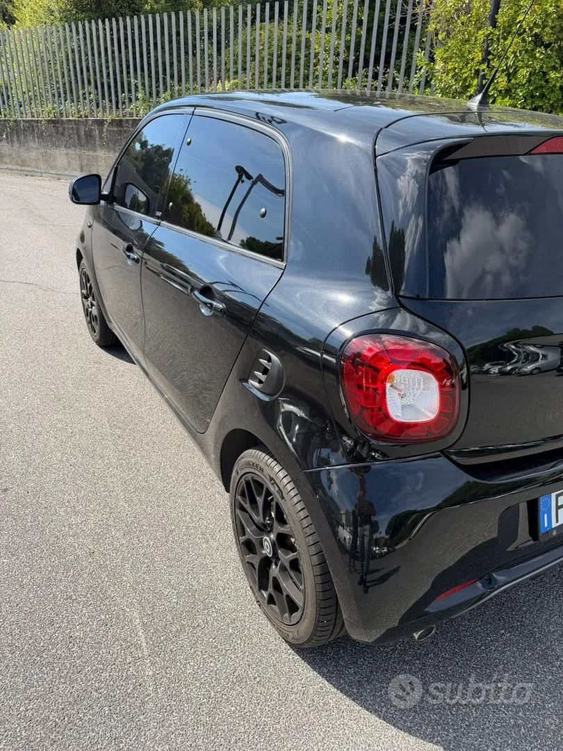 Smart Forfour 2017 photo 3