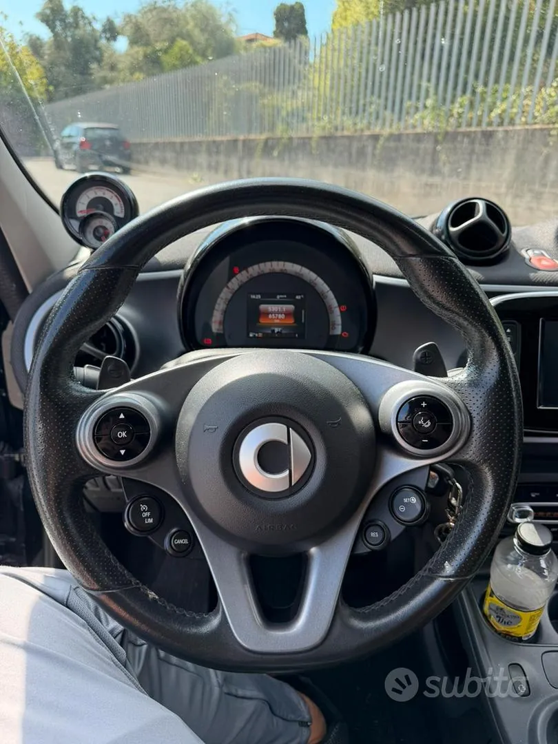 Smart Forfour 2017 photo 5
