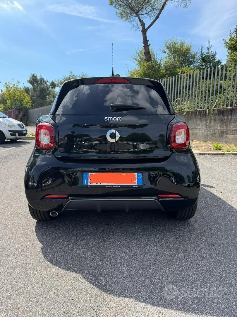 Smart Forfour 2017 photo 2