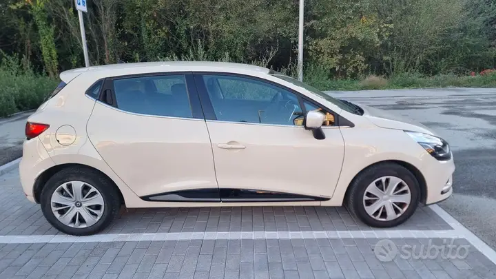 Renault Clio 2016 photo 4