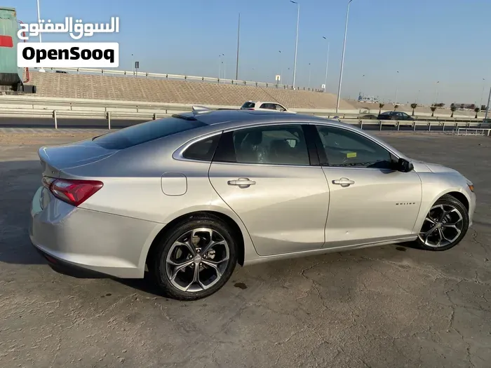 Chevrolet Malibu 2022 photo 3