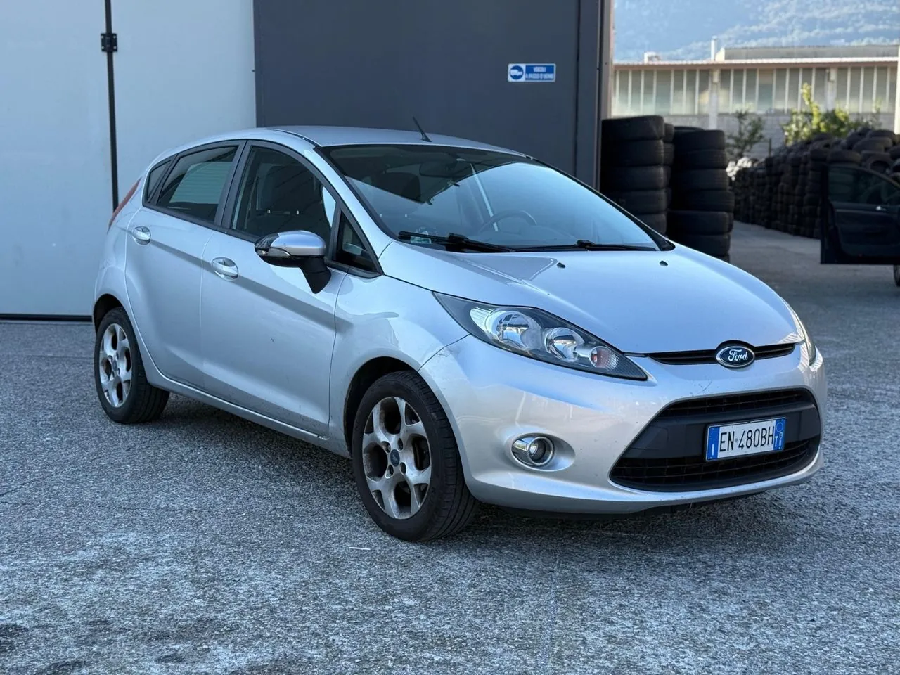 Ford Fiesta 2012 photo 3
