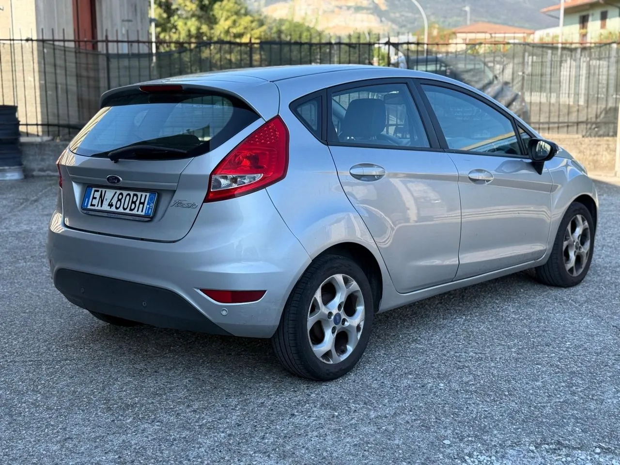 Ford Fiesta 2012 photo 5