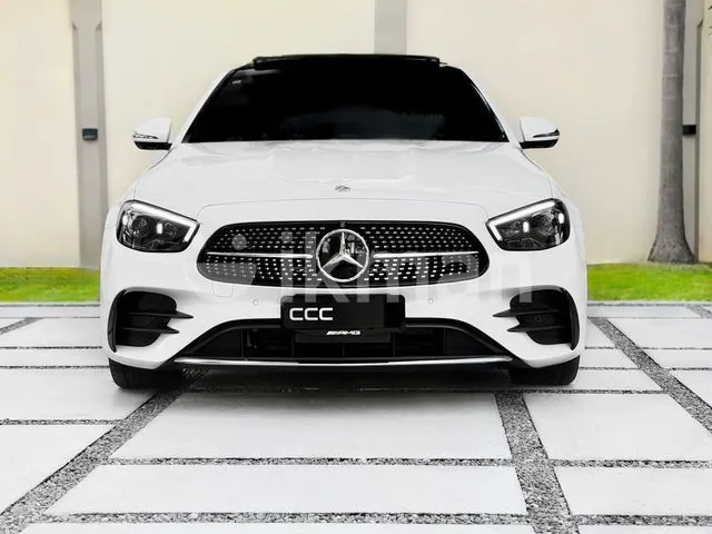 Mercedes-Benz E200 2023 photo 3