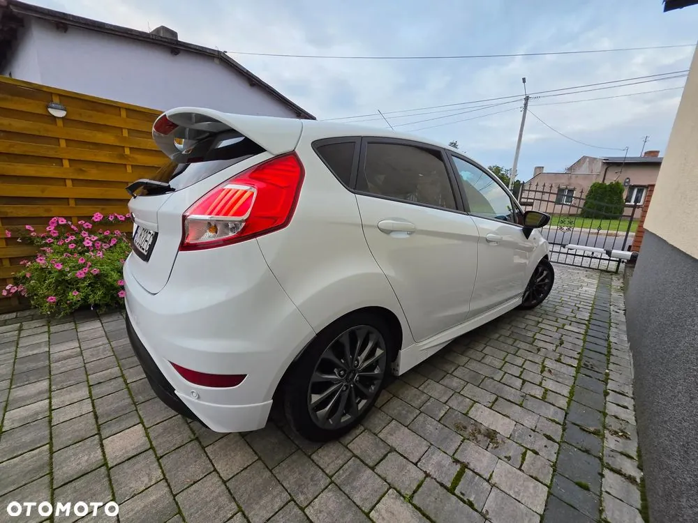 Ford Fiesta 2017 photo 4