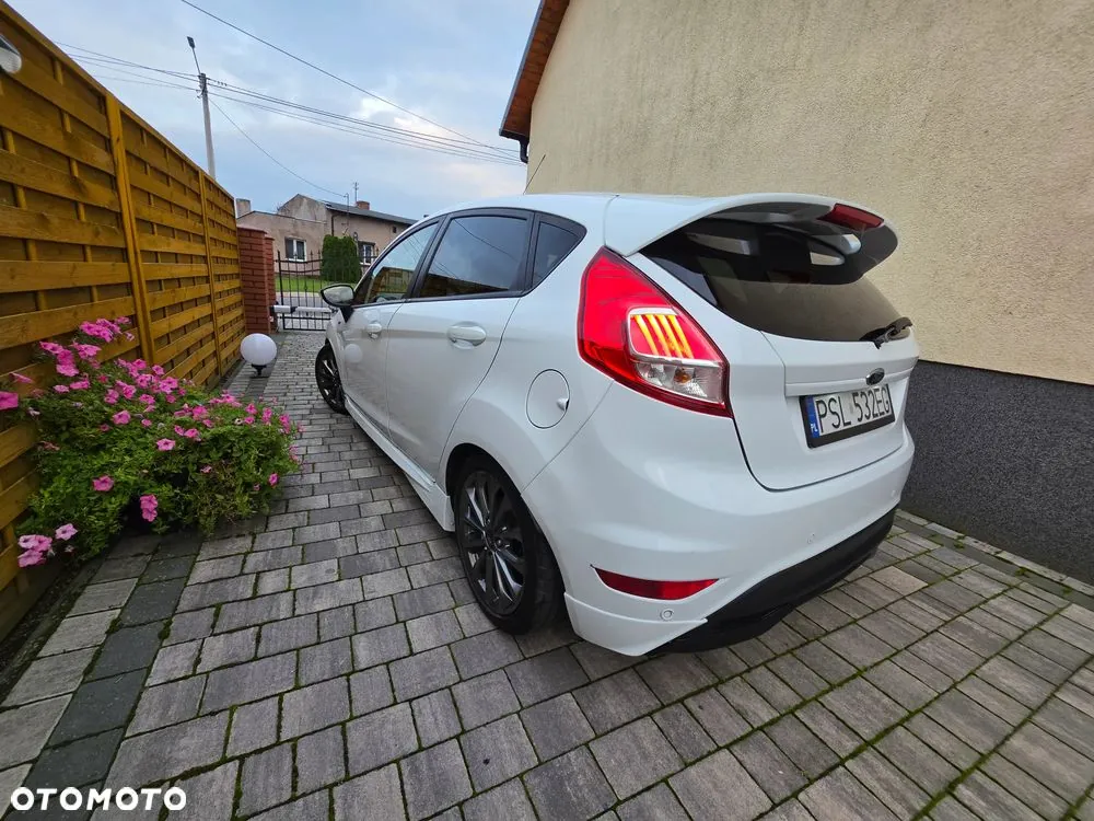 Ford Fiesta 2017 photo 3