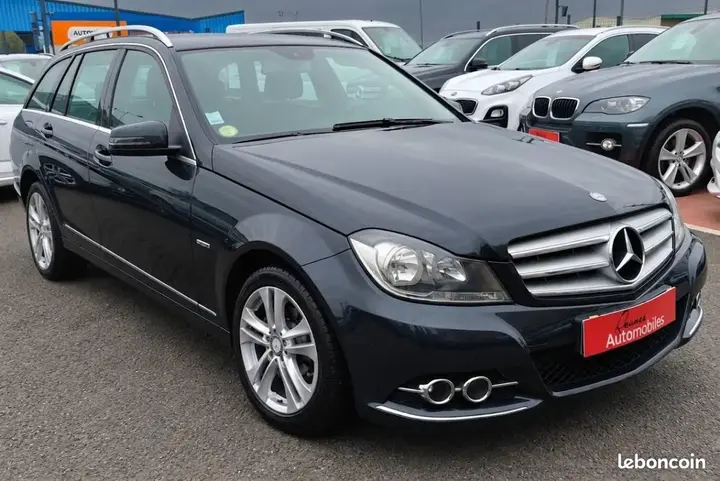 Mercedes-Benz C-Class 2011 photo 2