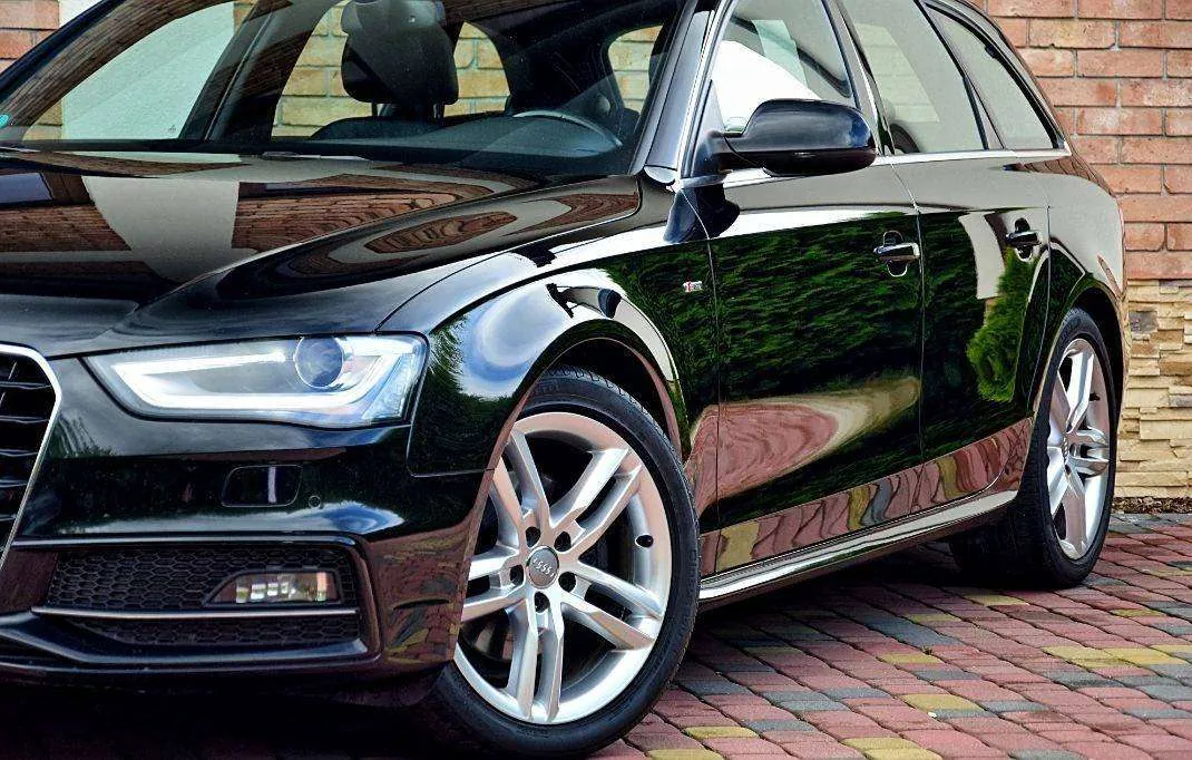 Audi A4 Avant 2014 photo 2