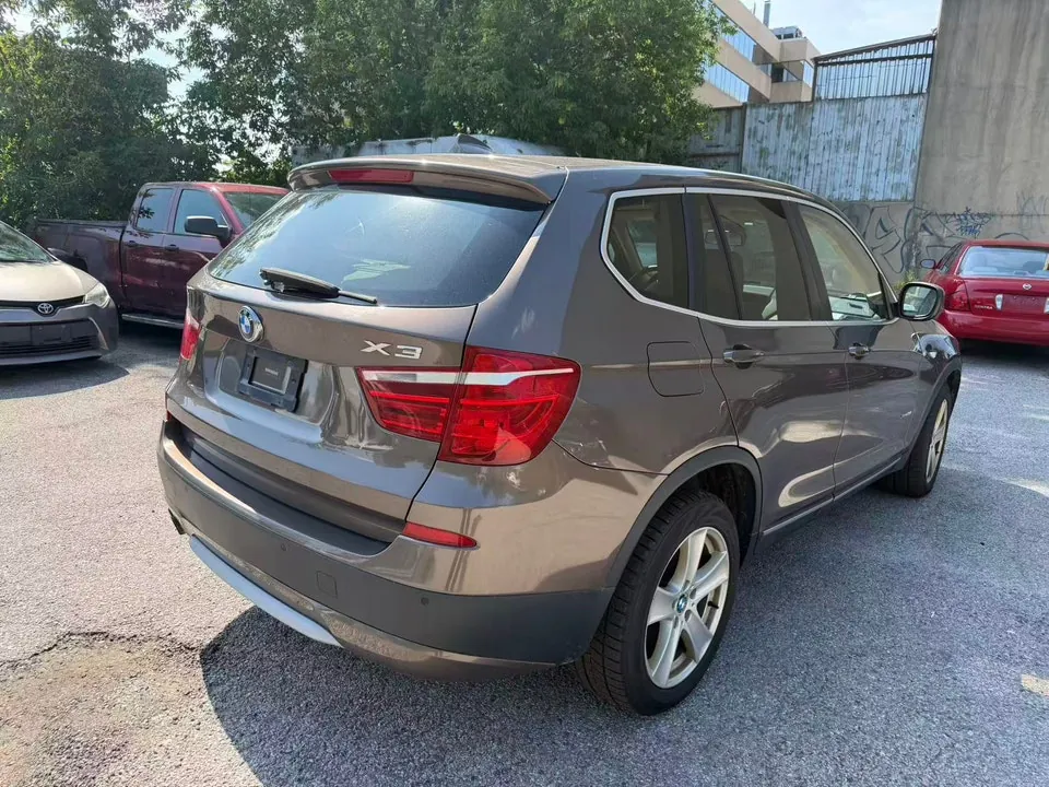 BMW X3 2012 photo 4