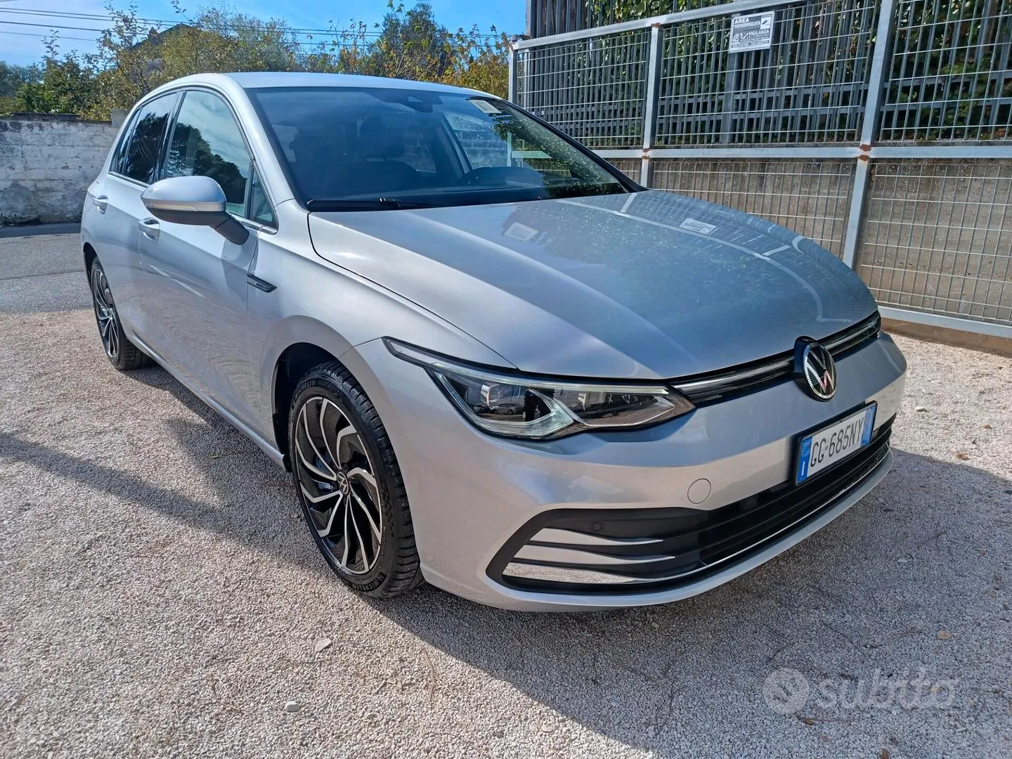 Volkswagen Golf 2021 photo 2