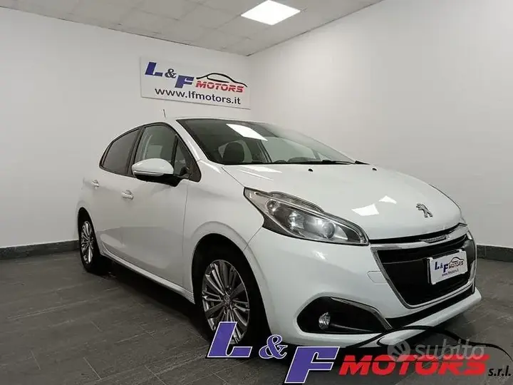 Peugeot 208 2019 photo 4