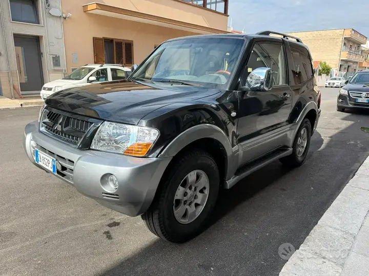 Mitsubishi Pajero 2004 photo 3