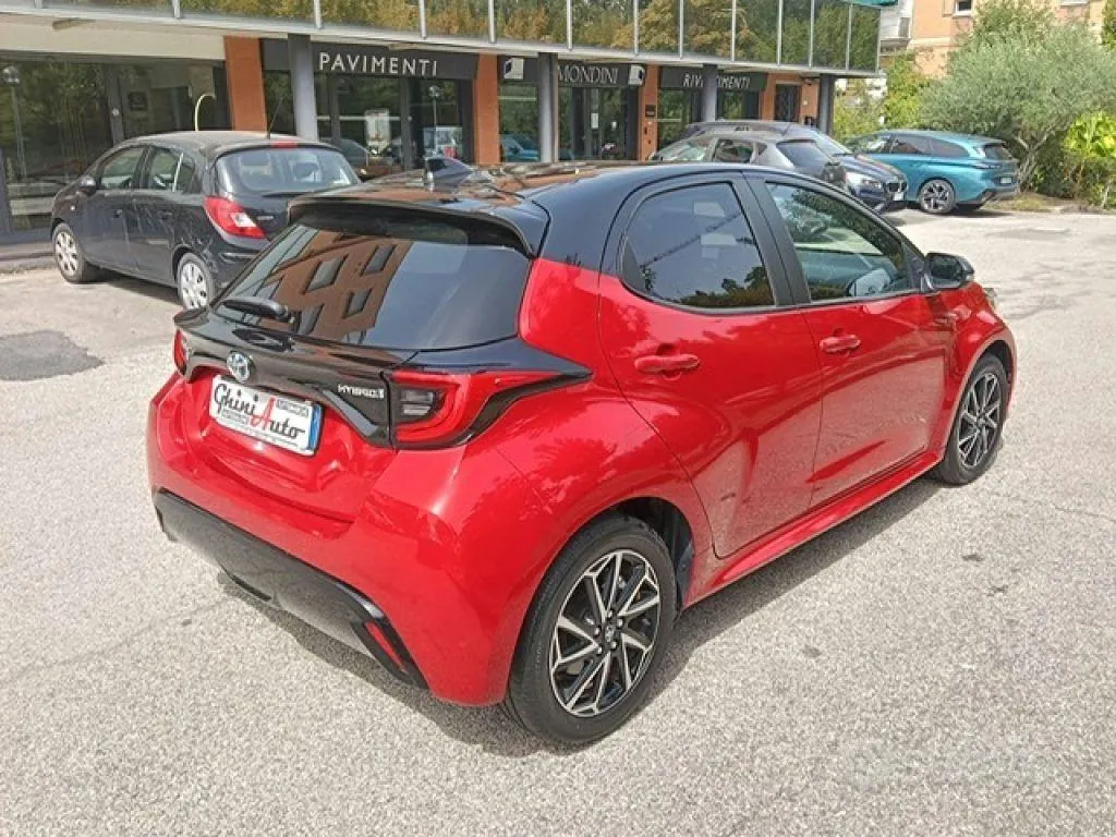 Toyota Yaris 2022 photo 3
