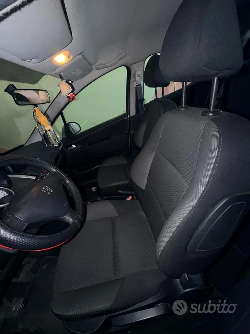 Peugeot 207 2009 photo 5
