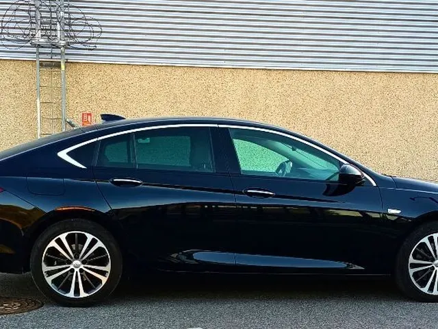 Opel Insignia 2018 photo 4