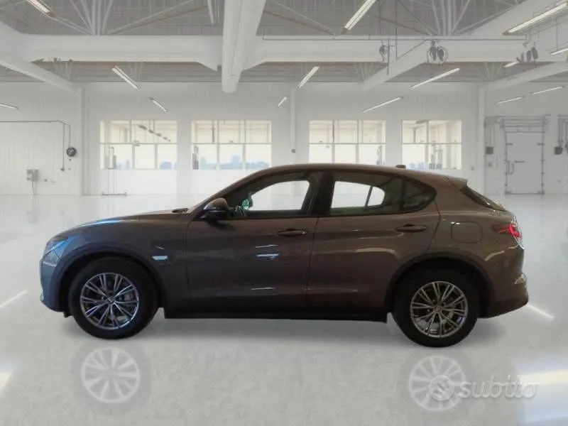 Alfa Romeo Stelvio 2023 photo 5