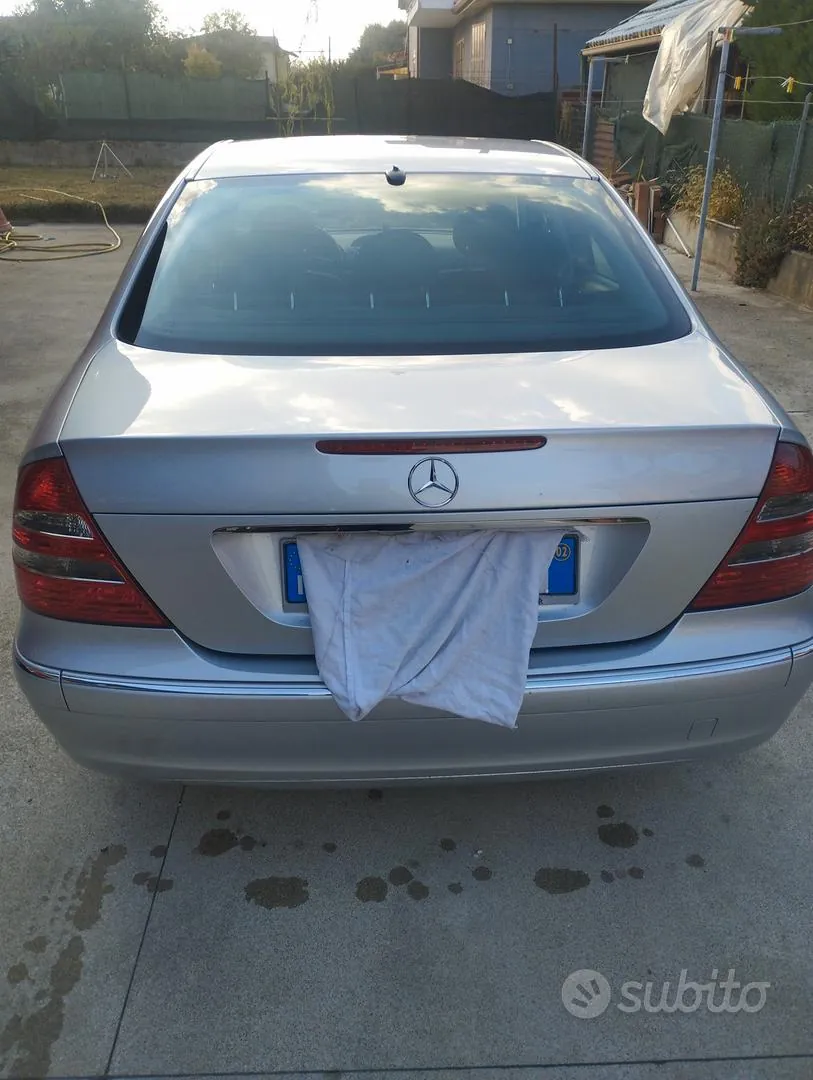 Mercedes-Benz E