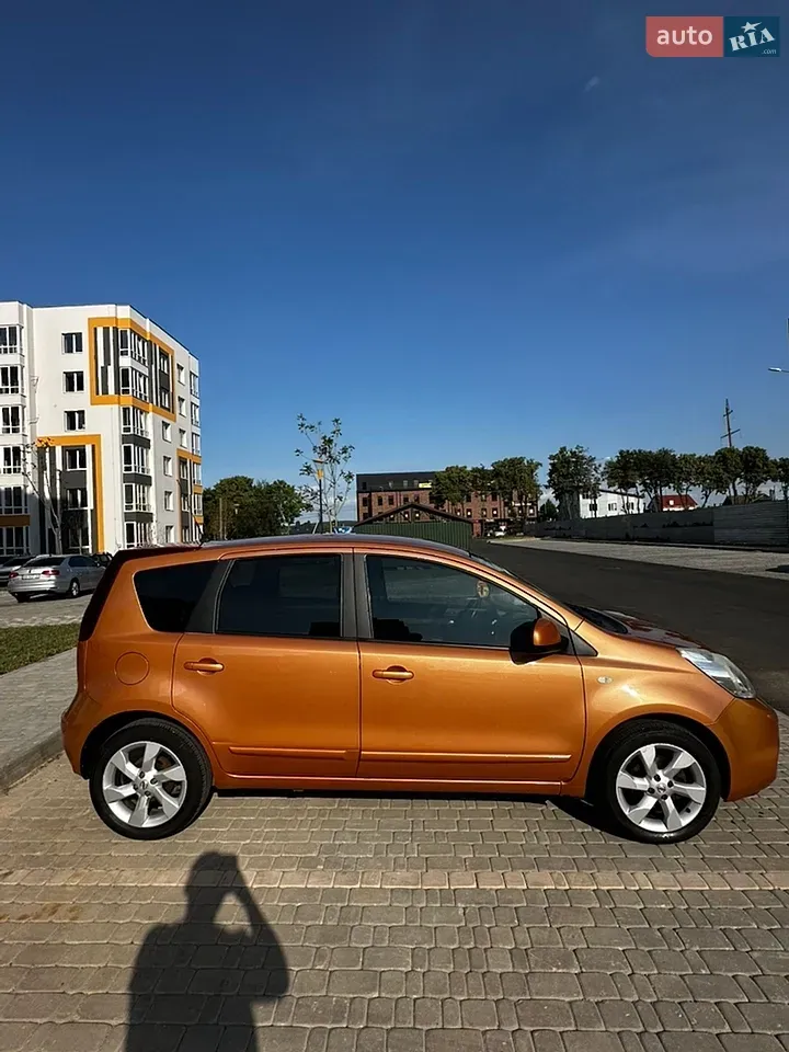 Nissan Note 2009 photo 3