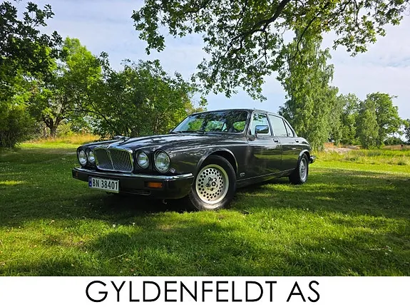 Jaguar Xj