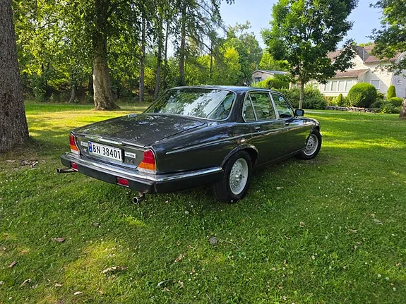 Jaguar Xj 1986 photo 5