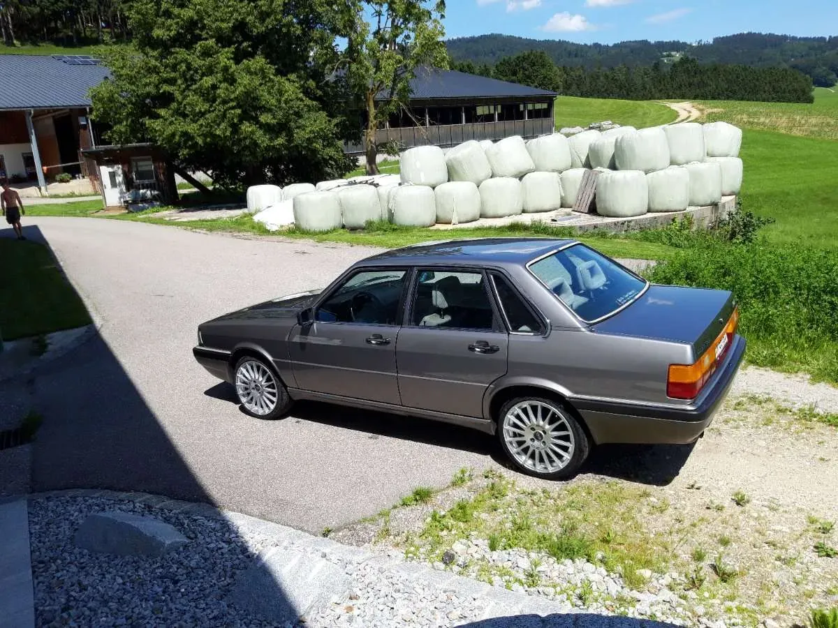 Audi 90