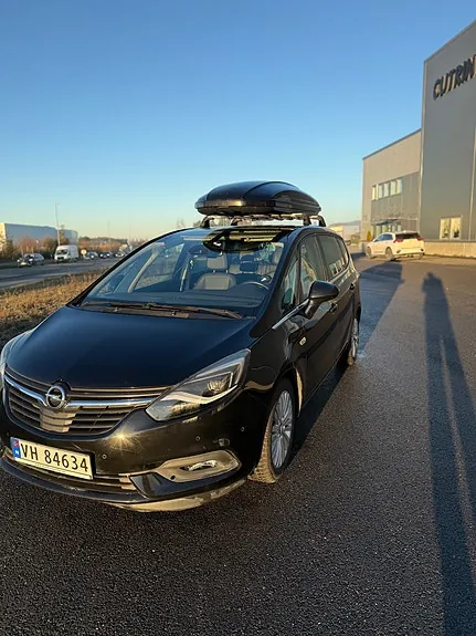 Opel Zafira Tourer 2017 photo 2