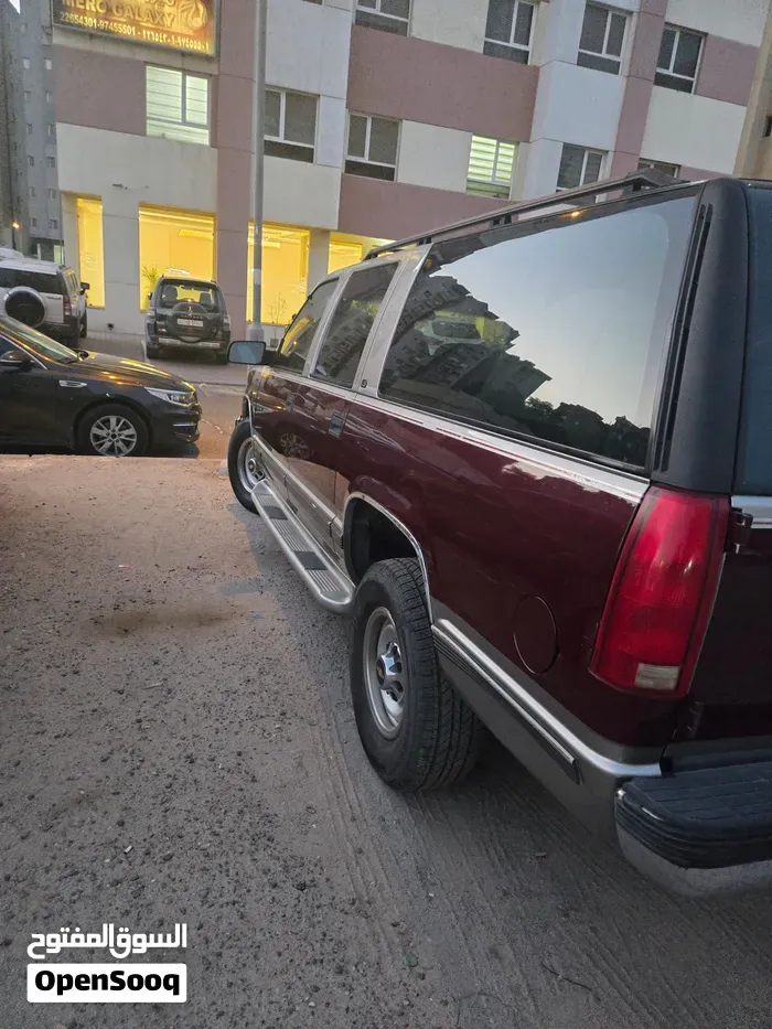 Chevrolet Suburban 1998 photo 4
