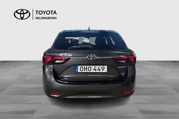 Toyota Avensis 2016 photo 5