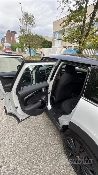 Mini Cooper S 2020 photo 4