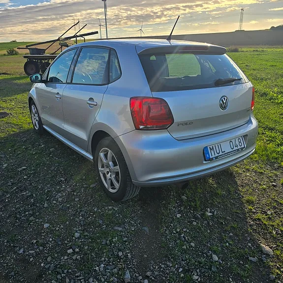 Volkswagen Polo 2012 photo 4