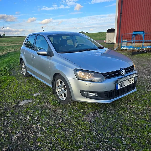 Volkswagen Polo 2012 photo 2