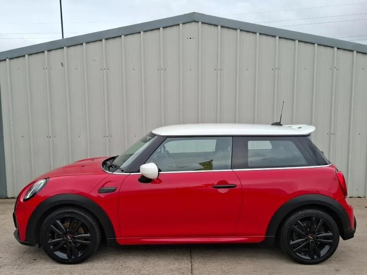 Mini Hatch 2022 photo 4