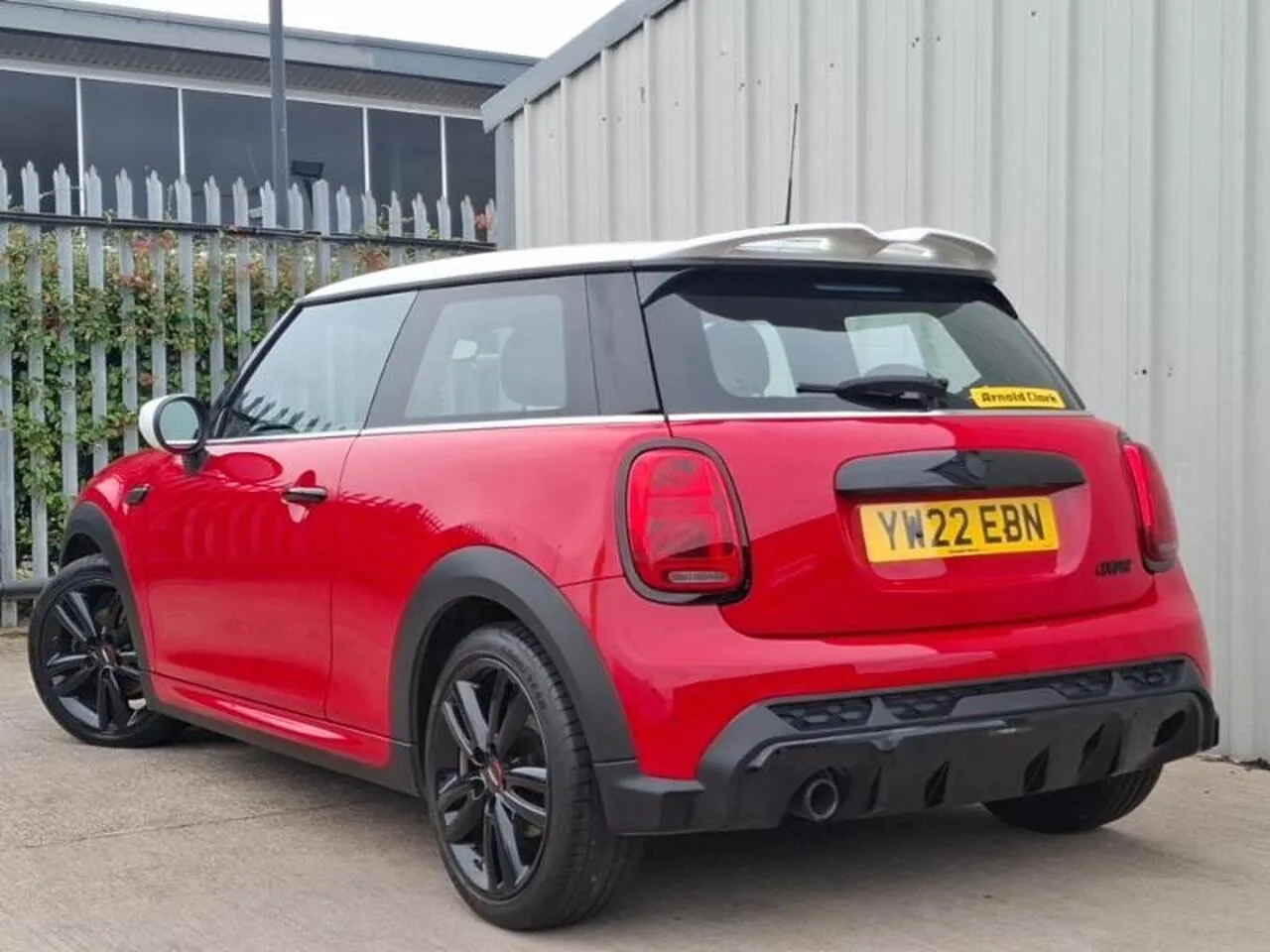 Mini Hatch 2022 photo 2