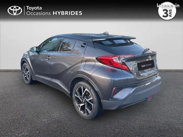Toyota C-Hr 2019 photo 2