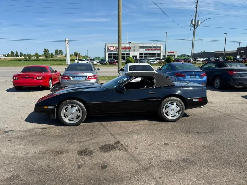Chevrolet Corvette 1989 photo 2