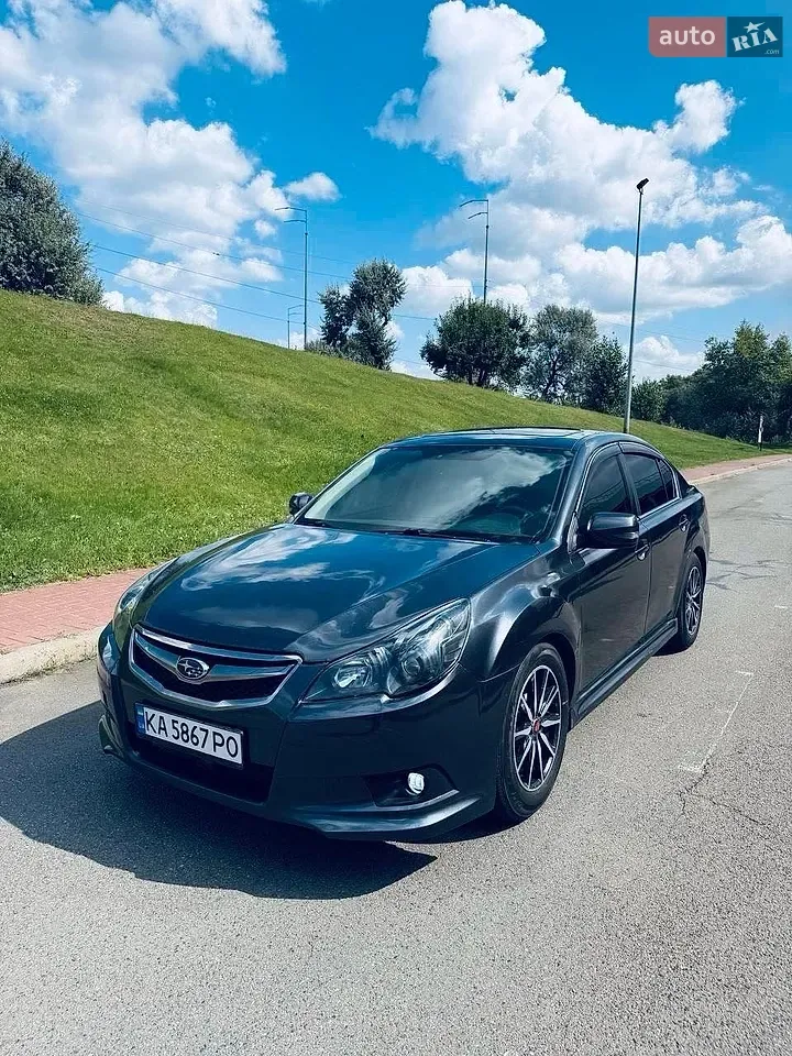 Subaru Legacy 2010 photo 2