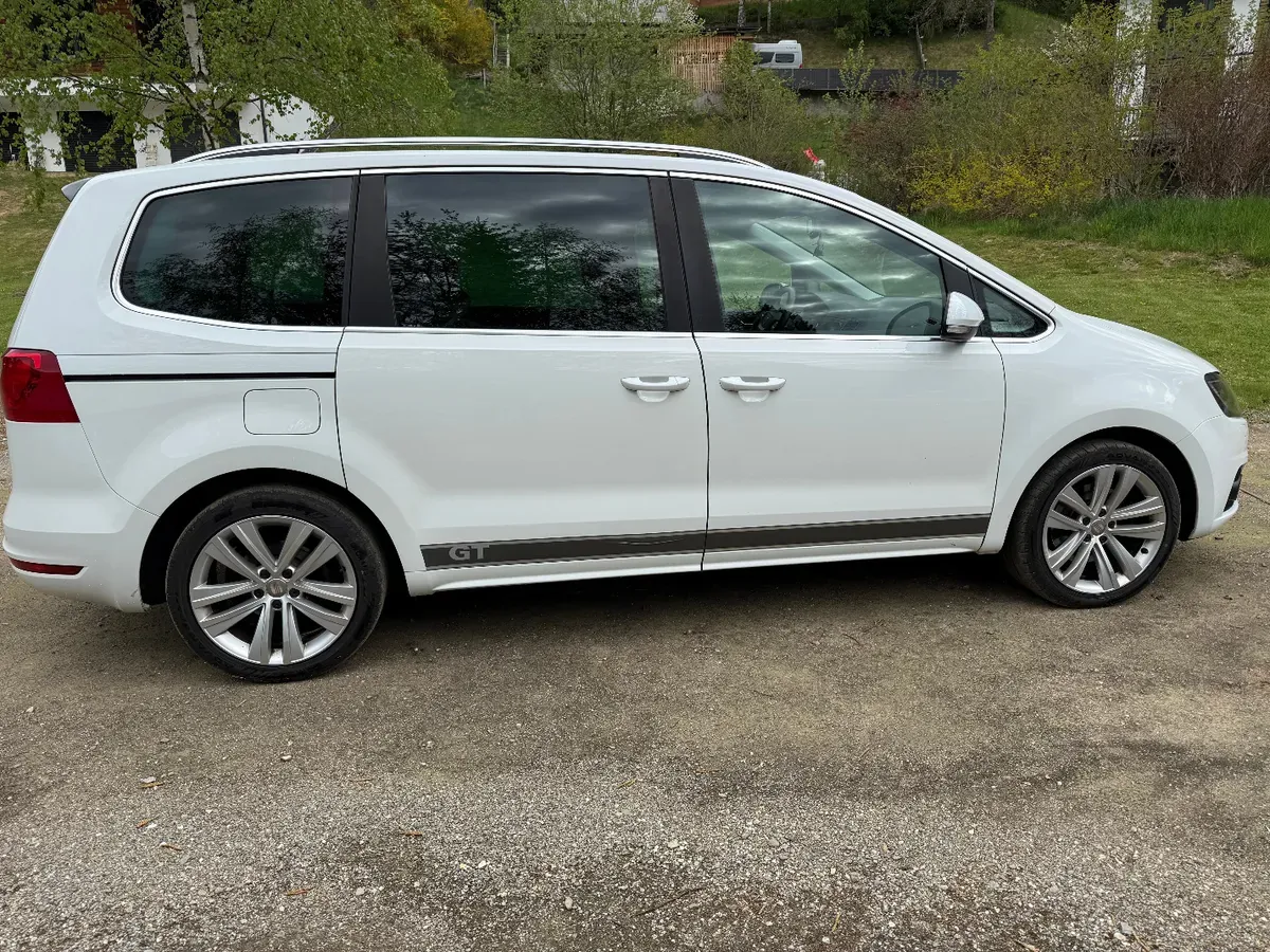 Seat Alhambra 2015 photo 2
