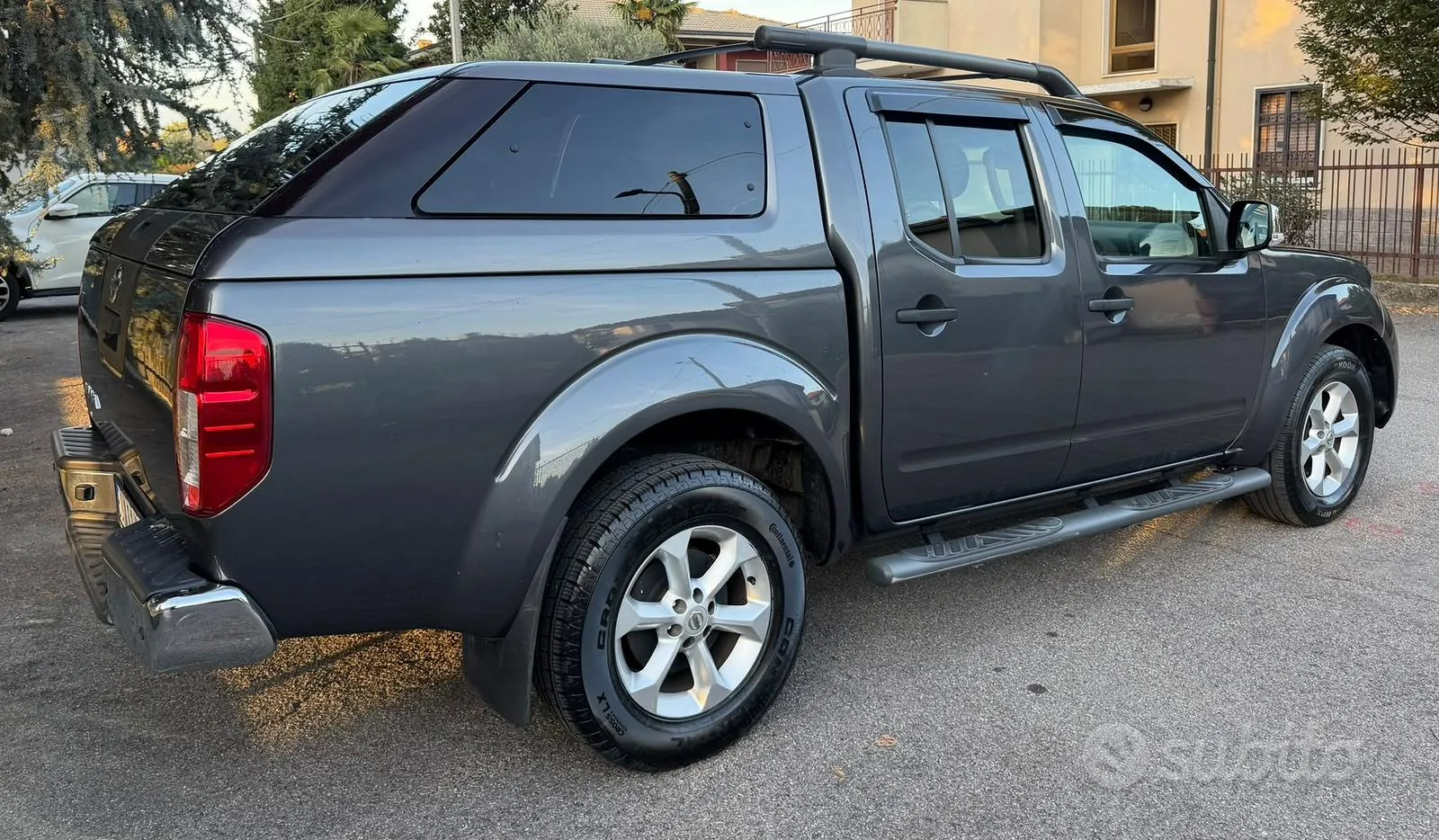 Nissan Navara 2011 photo 3