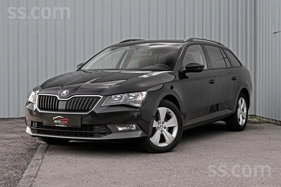 Skoda Superb 2016 photo 2
