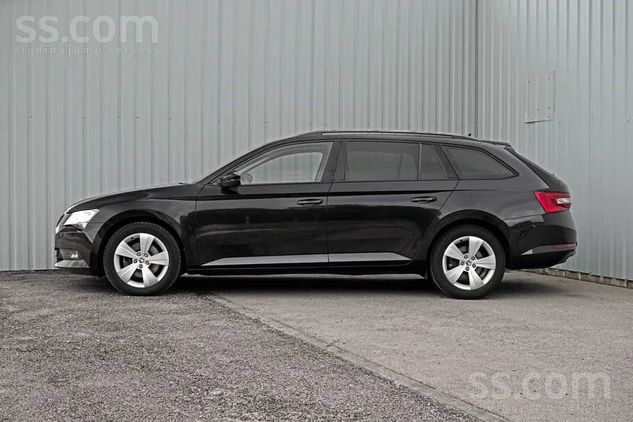 Skoda Superb 2016 photo 5