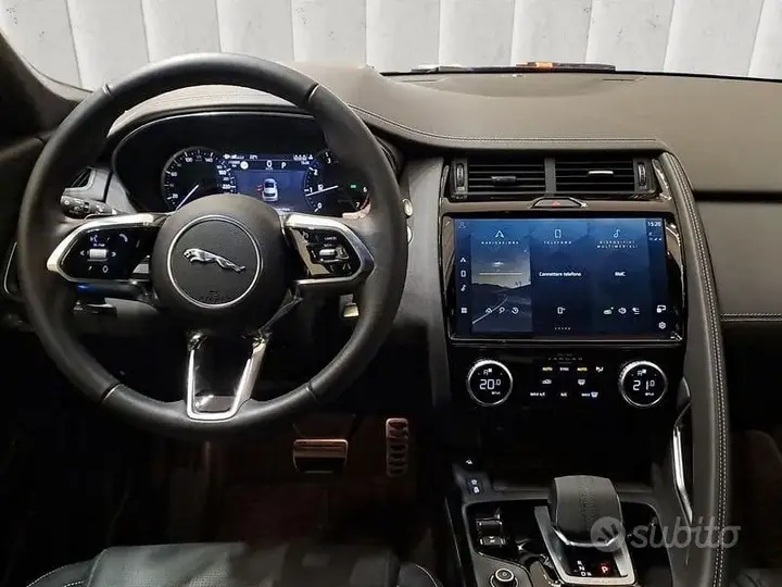 Jaguar E-Pace 2022 photo 4
