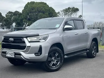 Toyota Hilux 2022 photo 2