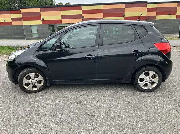 Kia Venga 2014 photo 2