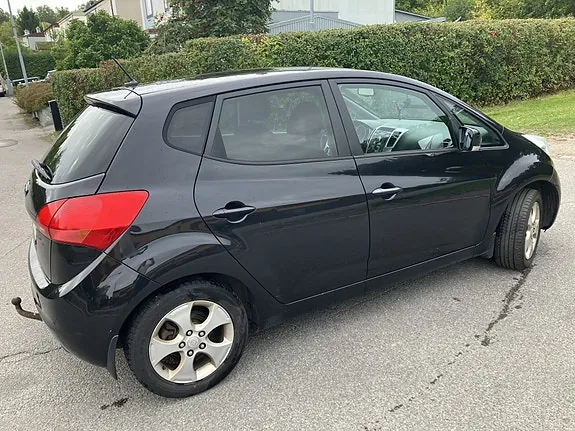 Kia Venga 2014 photo 4