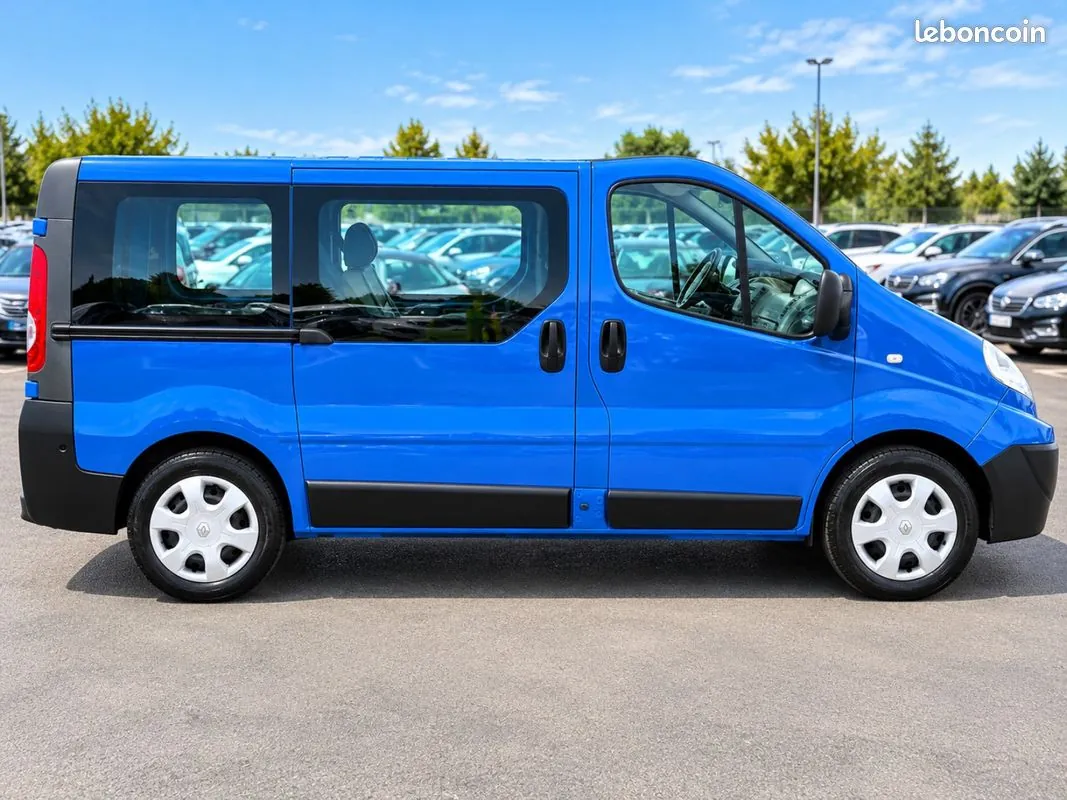 Renault Trafic 2009 photo 3