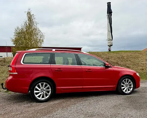 Volvo V70 2015 photo 3