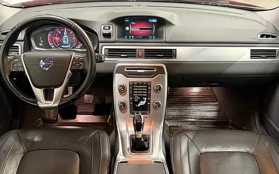 Volvo V70 2015 photo 5